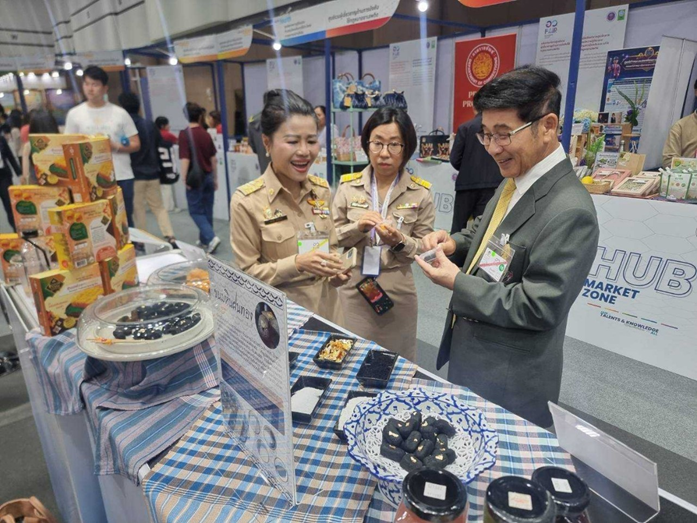 Suan Dusit University invites faculty and staff to participate in the “MHESI FAIR: SCI POWER FOR FUTURE THAILAND” event, a cutting-edge technology and innovation expo organized by the Ministry of Higher Education, Science, Research and Innovation. The event will take place from July 22 to 28, 2024, from 9:00 AM to 8:00 PM.