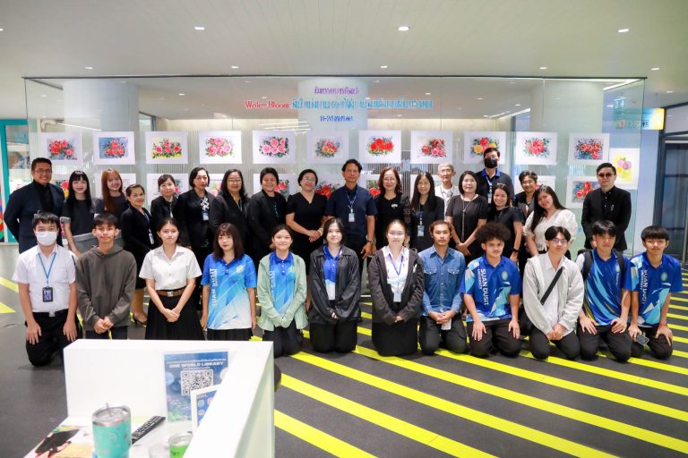 The Faculty of Humanities and Social Sciences hosts the art exhibition Water Bloom: Blossoming Watercolor Florals on Paper