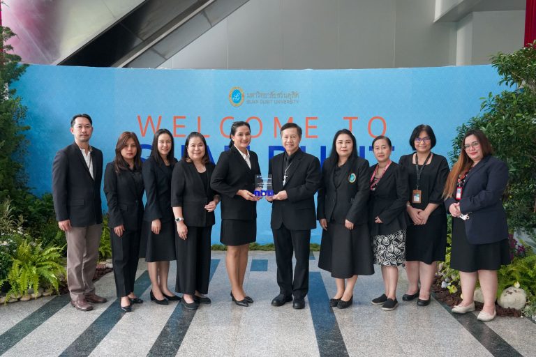 Suan Dusit University Receives the 2025 Outstanding Savings Promotion Support Award