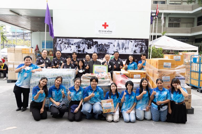 Suan Dusit University Delivers Relief Supplies to Support Flood Victims at the Relief and Community Health Bureau, The Thai Red Cross Society