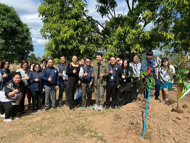 Suan Dusit University Plants 30 Durian Trees to Advance the ‘Durian for Future’ Initiative, Cultivating Sustainable Educational Opportunities