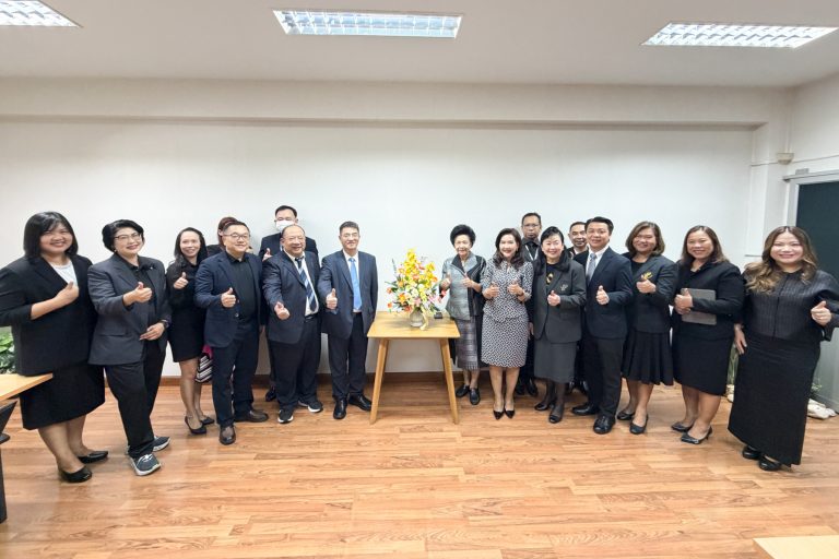 Suan Dusit University Partners with Guangxi University of Finance and Economics to Launch Academic Cooperation Center, Elevating Thai-Chinese Relations.
