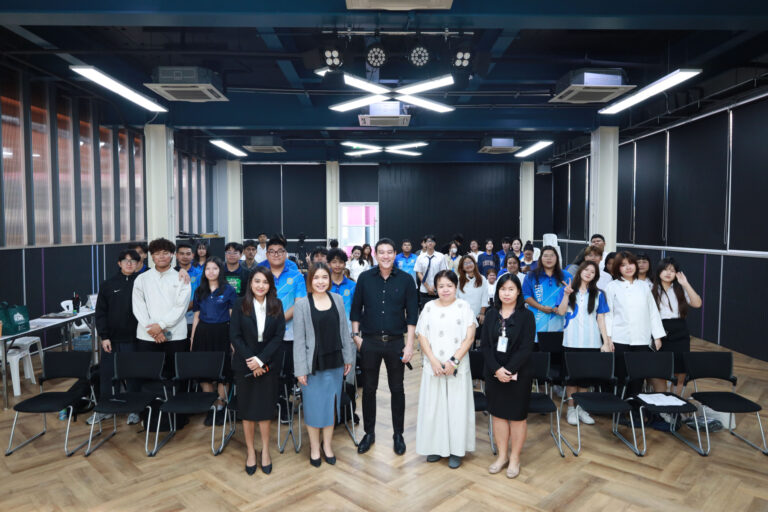 The Bachelor of Arts Program in Language and Communication organizes the “Power of the Thai Language” project, featuring a lecture entitled