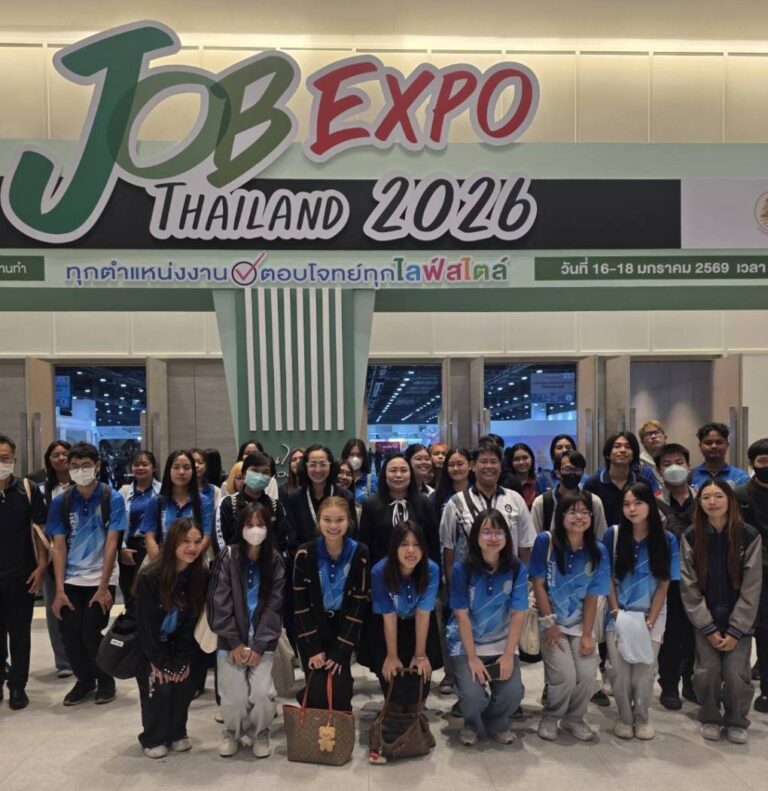 Suan Dusit University leads students to JOB EXPO THAILAND 2026