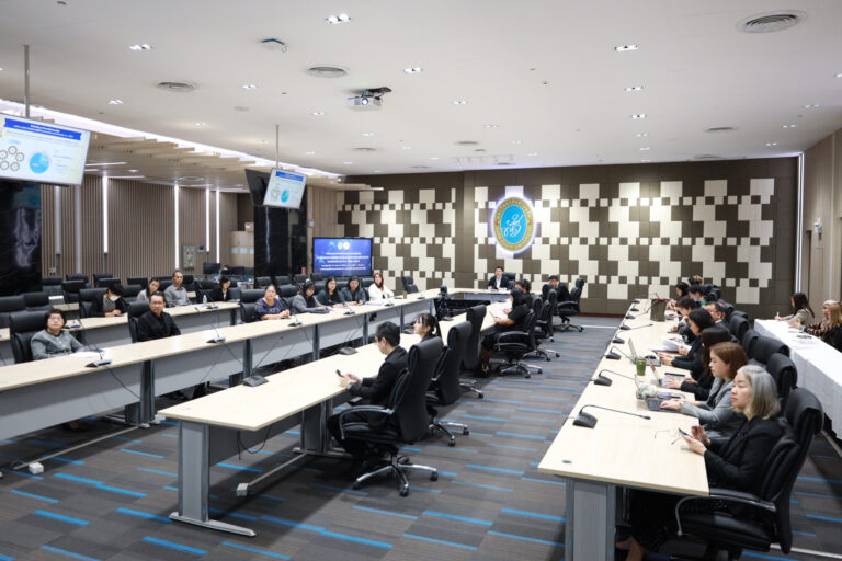 The Faculty of Humanities and Social Sciences, Suan Dusit University, Convenes Faculty and Support Staff for the Fiscal Year 2026 Second-Quarter Performance Evaluation