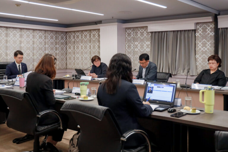 The Research and Development Institute convenes the subcommittee meeting for budget allocation, monitoring, and evaluation of the area-based development plan under the Fundamental Fund (FF)