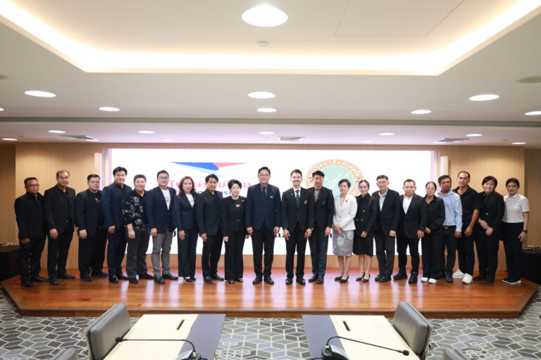 Suan Dusit University and Thailand Post Ink MOU to Launch “Live Giant Prawn Marketplace,” Boosting Local Economy via Research and Modern Logistics