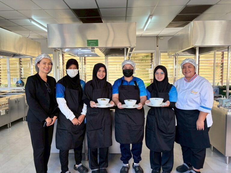 “Halal Food Business Professional Project Integrating the Art and Science of Professional Halal Food Business Management”