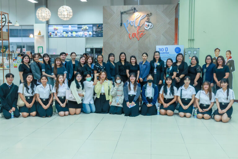 Suan Dusit Poll, in collaboration with the Faculty of Humanities and Social Sciences, organized the activity “Story Talk One Lab” 413 (7), EP.3: “A Third Language and Cross-Cultural Learning.”