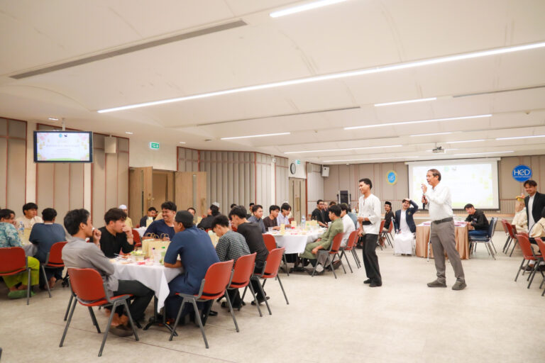 The Suan Dusit Muslim Student Club organized the 19th “Ramadan Relations (Iftar)” project.