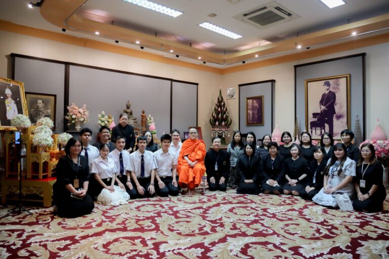 Suan Dusit University Holds Prayer and Meditation Session for HRH Princess Bajrakitiyabha
