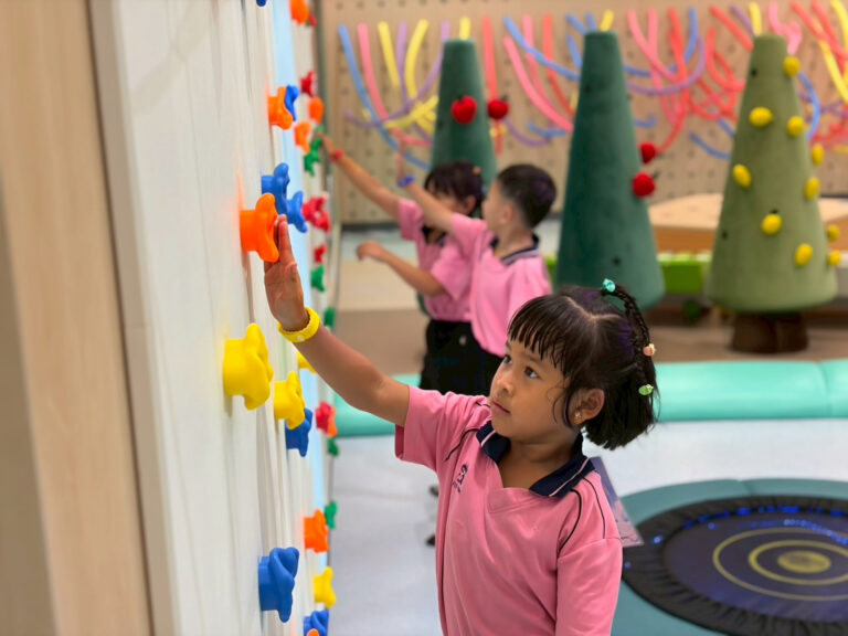 Wang Dokmai School Visits LONG KID DO Learning Center at Suan Dusit University, Nakhon Nayok Education Center