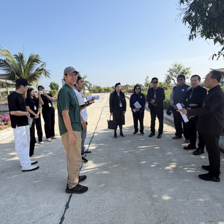 Suphan Buri Campus Visits Homkhajorn Farm to Follow Up on Project Progress
