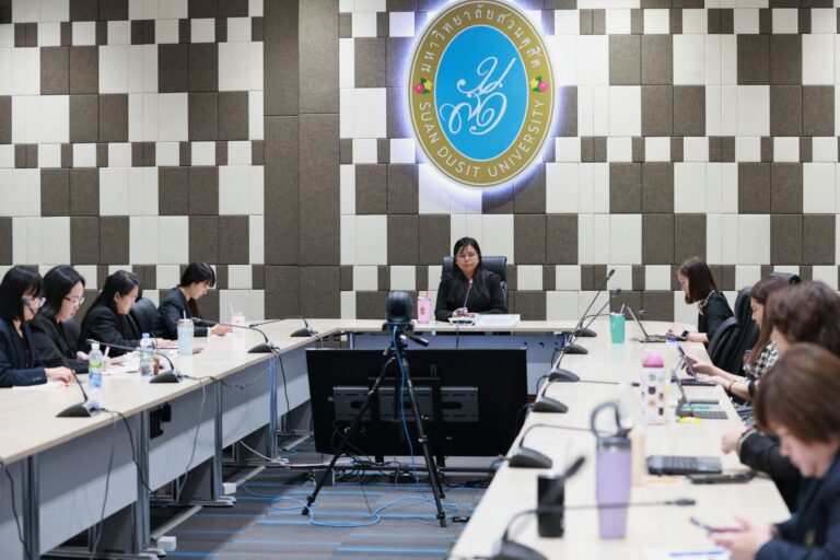 Research Institute Committee Meets on Progress Updates