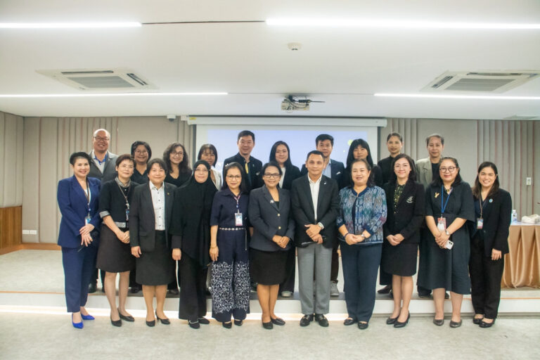 Faculty of Management Science Research Committee Holds “Building Research Competency in the Digital Era: Data-Driven Research and Impact Pathway Planning” Training