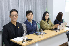 LINE_ALBUM_ประชุมศูนย์การศึกษา-030869_260803_54
