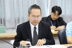 LINE_ALBUM_ประชุมศูนย์การศึกษา-030869_260803_68
