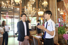 LINE_ALBUM_Talk-of-the-town-บ้านพระยาสุเรนทร์_260810_7