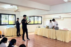 LINE_ALBUM_18869_260819_22