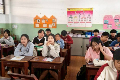 LINE_ALBUM_แนะแนวโรงเรียนตรอนตรีสินธุ์_251201_36