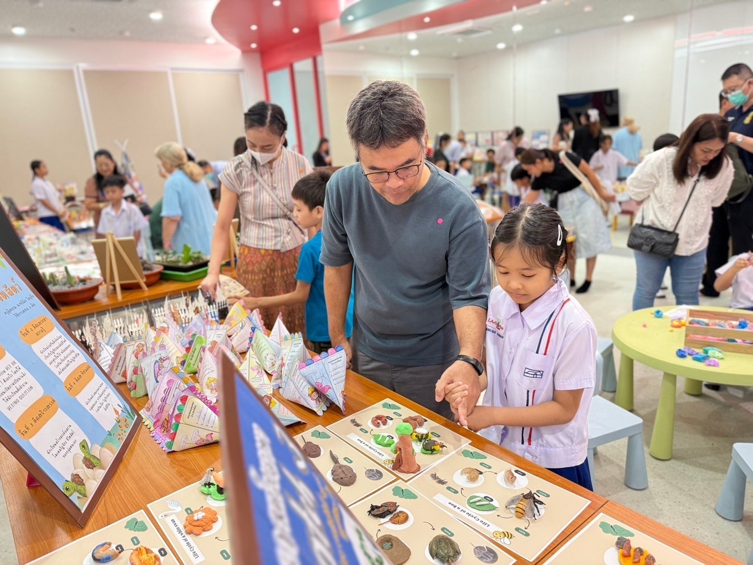 LINE_ALBUM_Open-House-_Portfolio-Showcase_241001_61