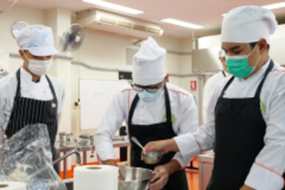 LINE_ALBUM_2022.10.10_221010_14