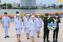 สีแดง สีขาว เป็นทางการ ประชาสัมพันธ์ ข่าวสาร โรงเรียน จดหมายข่าว - 2