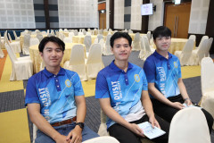 LINE_ALBUM_11669_260611_21