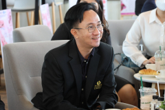 LINE_ALBUM_ผู้บริหารรร.วังเหนือวิทยาเยี่ยมชมศูนย์_260311_12