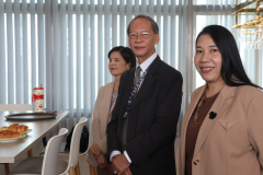 LINE_ALBUM_ผู้บริหารรร.วังเหนือวิทยาเยี่ยมชมศูนย์_260311_19