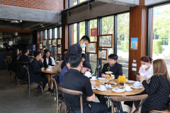 LINE_ALBUM_ผู้บริหารรร.วังเหนือวิทยาเยี่ยมชมศูนย์_260311_21