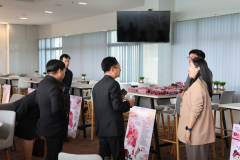 LINE_ALBUM_ผู้บริหารรร.วังเหนือวิทยาเยี่ยมชมศูนย์_260311_26