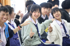 LINE_ALBUM_แนะแนวโรงเรียนโกวิทธำรงเชียงใหม่_260211_82