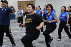 LINE_ALBUM_กิจกรรม-SDU-Step-up-ชวนชาวสวนดุสิตมาสุขภาพดี_260507_21