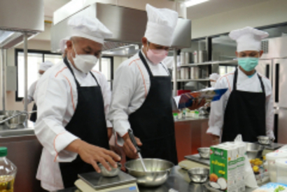 LINE_ALBUM_2022.5.11_220511_15