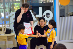 LINE_ALBUM_2025.12.9_251211_9