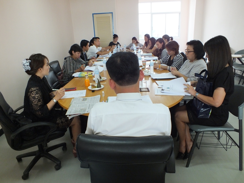ประชุม11กย._170911_0011
