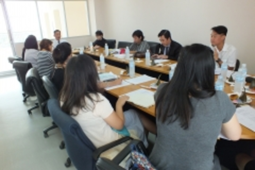 ประชุม11กย._170911_0009