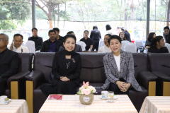 LINE_ALBUM_มหกรรมการศึกษาอำเภอแม่เมาะ_251212_103