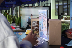 LINE_ALBUM_มหกรรมการศึกษาอำเภอแม่เมาะ_251212_108