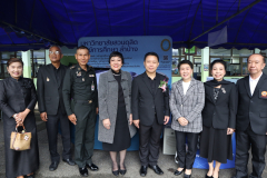 LINE_ALBUM_มหกรรมการศึกษาอำเภอแม่เมาะ_251212_70