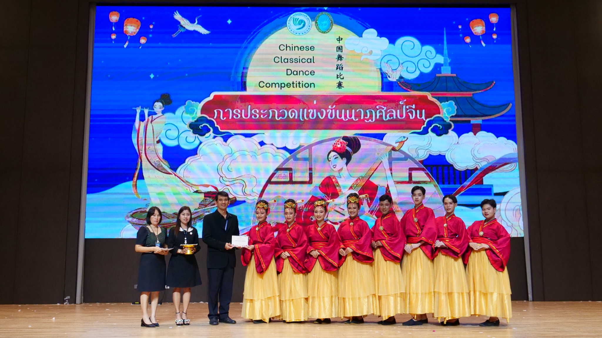 LINE_ALBUM_2025.11.12_251112_37