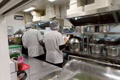 LINE_ALBUM_ตรวจสอบสุขาภิบาลอาหาร-121168_251112_10