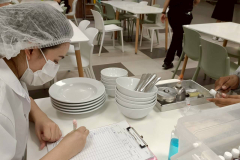 LINE_ALBUM_ตรวจสอบสุขาภิบาลอาหาร-121168_251112_18