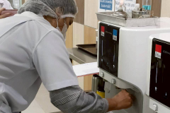 LINE_ALBUM_ตรวจสอบสุขาภิบาลอาหาร-121168_251112_40