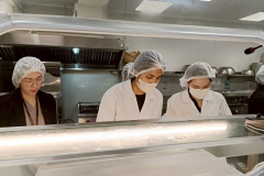 LINE_ALBUM_ตรวจสอบสุขาภิบาลอาหาร-121168_251112_7