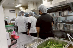 LINE_ALBUM_ตรวจสอบสุขาภิบาลอาหาร-121168_251112_9