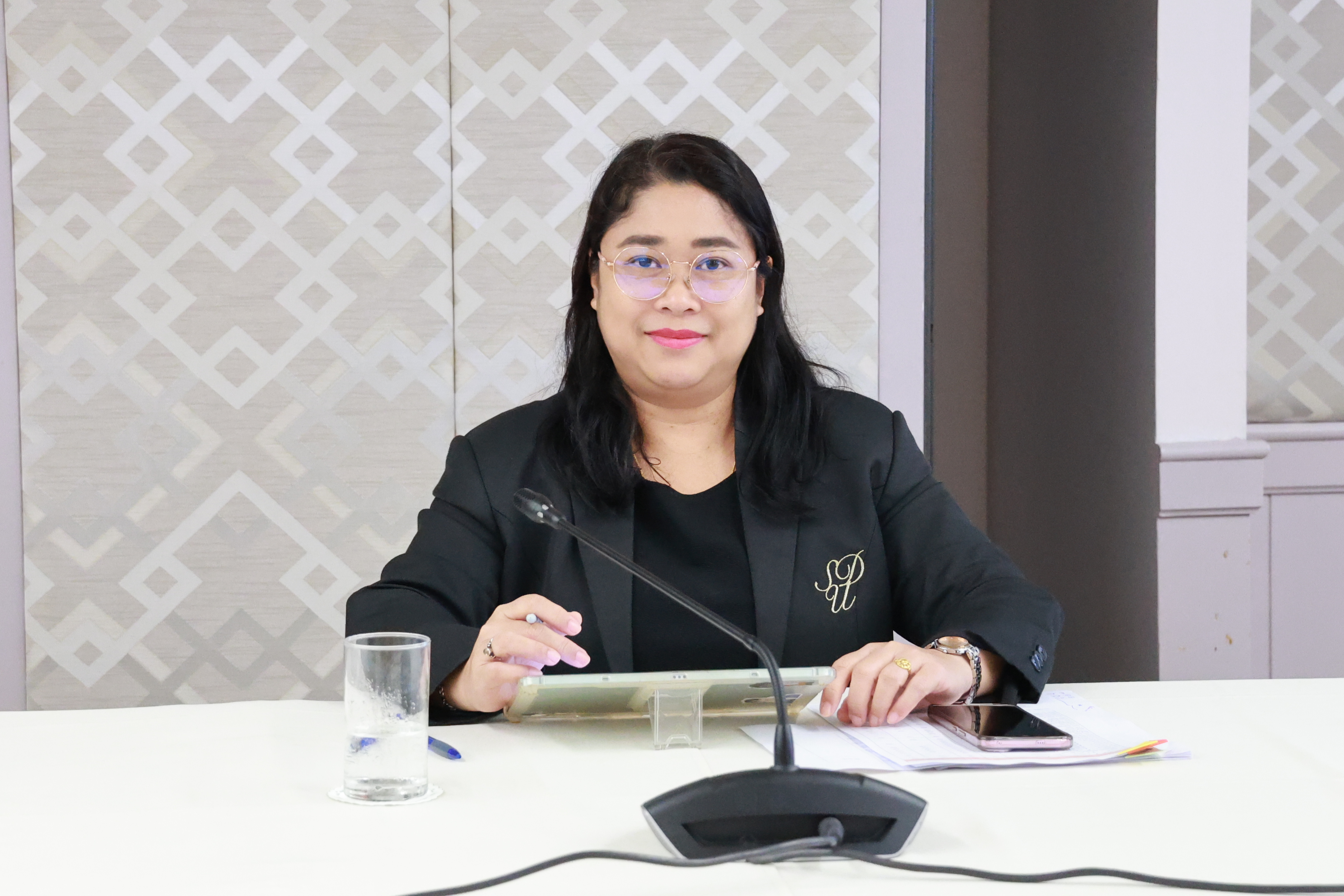 4B8A1658