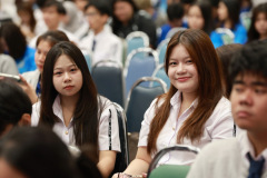 1X1A2403_resize