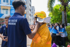 P1357047